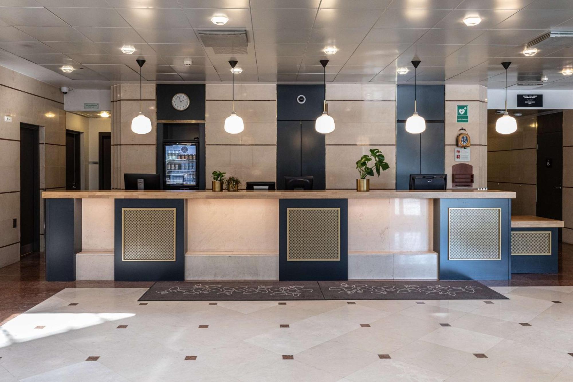 于韦斯屈莱站斯堪迪克酒店 Jyväskylä 外观 照片